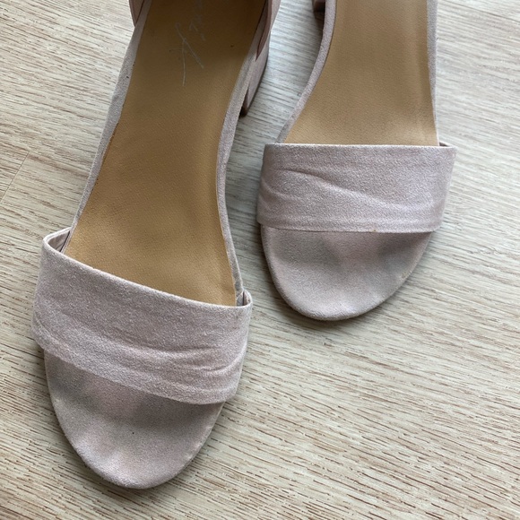 Blush Pink Block Heels - Picture 5 of 9